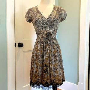 Elle Tahari Silk Printed V-neck Dress / Size S